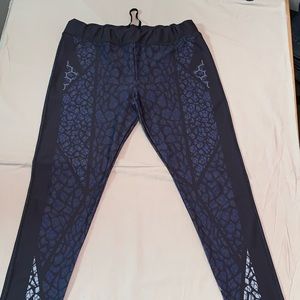 Striders edge leggings